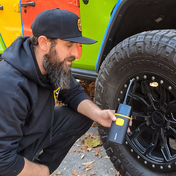 AUXITO A502 Portable Tire Inflator – 7800mAh Battery, Fast Inflation, Multiple Presets